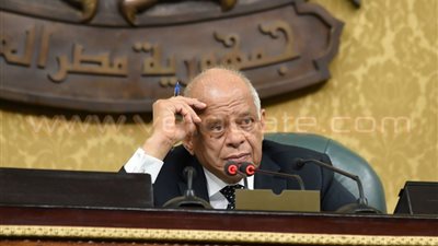 عبدالعال: «نواب اتدربوا في منتجعات سياحية على رفض الموازنة»