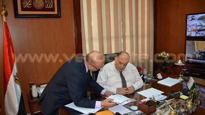 بالصور.. محافظ الدقهلية يعتمد نتيجة الشهادة الابتدائية بـ85%