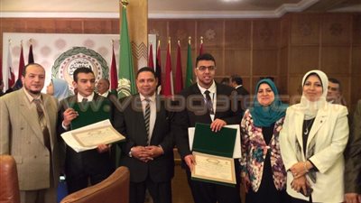 تكريم طالبين من دمياط لفوزهما بمسابقة الإلقاء الشعري