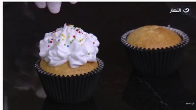 طريقة عمل كب كيك الفانيليا والشيكولاتة| فيديو 