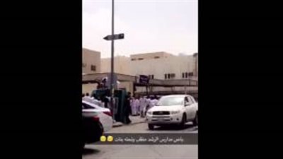 بالفيديو.. مصرع طالبتين دهسا أسفل حافلة مدرسية بالرياض