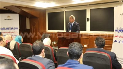 بالصور.. «عبدالعزيز» يلتقي معاوني الوزراء بمنتدى الحوار الوطني