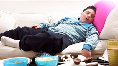 6 نصائح تساعدك في إنقاص وزن طفلك البدين