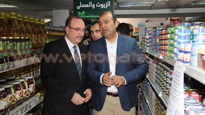 خالد حنفي من بني سويف: رصيد «زيت التموين» يكفى حتى أغسطس القادم