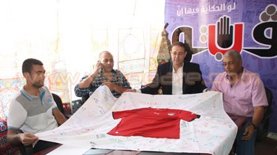 بالصور.. طلبة اليابان يرحبون بمنتخب القاهرة على طريقتهم الخاصة