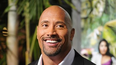 المصارع «The Rock» يطلق تطبيقا خاصا للاستيقاظ مبكرا