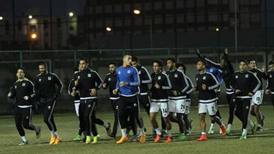 المصري يبدأ استعداداته لمباراة سموحة.. ومعسكر مغلق ببرج العرب