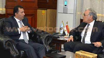محافظ الأقصر يلتقي وفدا من رجال الأعمال الألمان