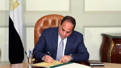 شريف إسماعيل: السيسي كلف الوزراء الجدد بالعمل على سد عجز الموازنة