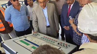 وزير الإسكان يعلن بدء ضخ المياه لتوسعات محطة مياه شبرا الخيمة