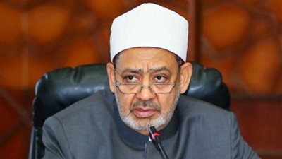 شيخ الأزهر يلتقي رئيس مجلس الشيوخ الفرنسي