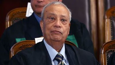 قطاع الأعمال «وزارة سيئة السمعة».. «عاطف عبيد ومختار خطاب» أبرز وزرائها.. «الخصخصة» سياستها الأولى في عهد مبارك.. شريف إسماعيل يعيد إحياءها.. وخبير اقتصادي: خطوة غير مدرو