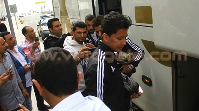 بالصور.. بعثة منتخب مصر تطير لنيجيريا استعدادا لمواجهة النسور