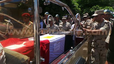 بالفيديو.. وصول جثمان شهيد انفجار «الشيخ زويد» إلى الإسكندرية