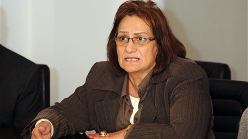 نادية هنرى 