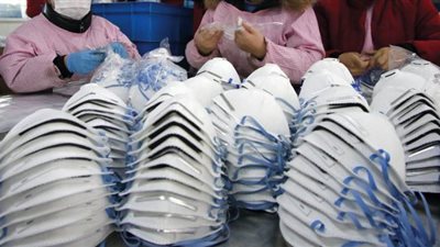 اتحاد الصناعات: الكمامات الطبية غير صالحة للاستخدام فى الأماكن المفتوحة