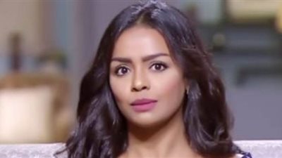 وفاة والد الفنانة أسماء أبو اليزيد