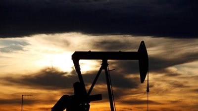 نائب كردي يطالب حكومة الكاظمي بالسيطرة على ملف النفط في إقليم كردستان