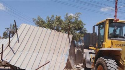 إزالة 12 حالة تعد على أراض زراعية وأملاك الدولة بالبحيرة