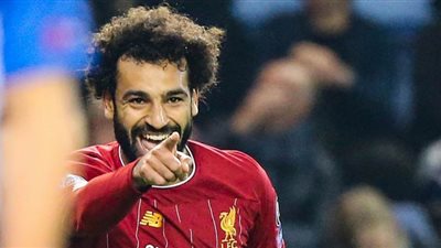 باللغة العربية.. أسطورة ليفربول يهنيء محمد صلاح بعيد ميلاده