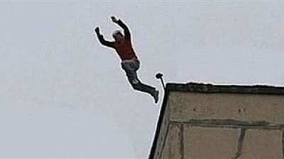 مقتل شاب على يد زوج شقيقته بالقائه من الطابق السابع في الإسكندرية