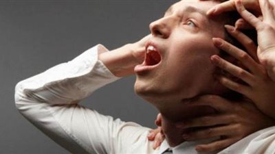 أستاذ طب نفسي: الإصابة بالفيروسات تؤدي للاكتئاب