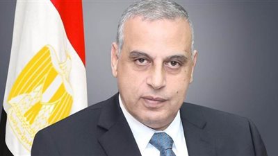 محافظ سوهاج يشيد بمبادرة مستقبل وطن لإنتاج وتوزيع الكمامات مجانا