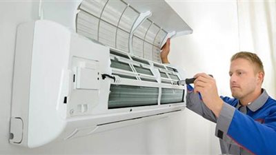 لتجنب ارتفاع فاتورة الكهرباء بعد الزيادة.. 4 خطوات لصيانة التكييف