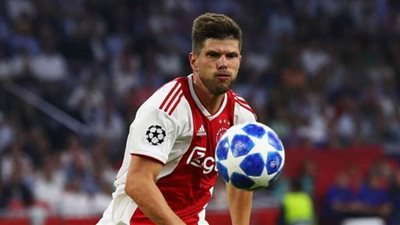 أياكس يعلن تمديد عقد هونتيلار