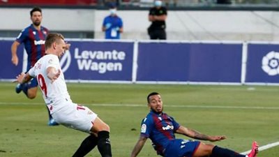 ليفانتي يخطف تعادلا مثيرا من إشبيلية 1/1 في الدوري الإسباني