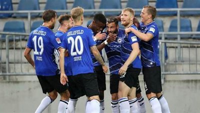 أرمينيا بيلفيلد يعزز صدارته لدوري الدرجة الثانية الألماني برباعية في دريسدن