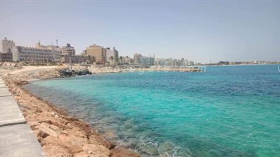 تطوير ألسنة وكورنيش مرسى مطروح استعداداً لافتتاح الشواطئ | صور