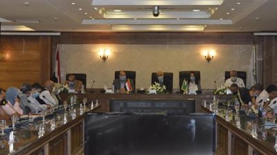 محافظ الجيزة: دعم المستشفيات بخدمات تأمينية لتسهيل عمل الاطقم الطبية