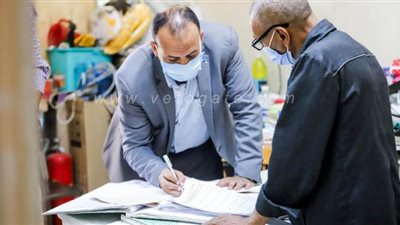 محافظ قنا: اتخاذ الإجراءات القانونية تجاه المخالفين من الأطباء والأطقم| صور