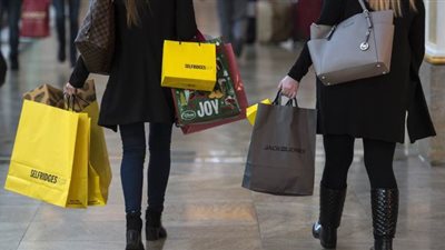 3 أسباب وراء ضعف الطلب على شراء الملابس