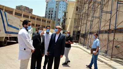 محافظ القليوبية يتفقد مستشفي التأمين الصحي للاطمئنان على الخدمة الصحية