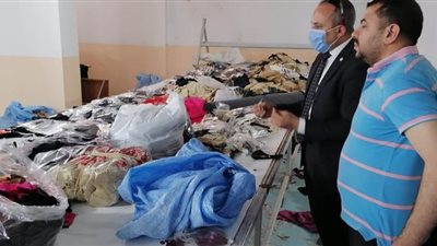 ضبط مصنع كمامات بدون ترخيص ومواد مطهرة مجهولة المصدر بكفرالشيخ | صور