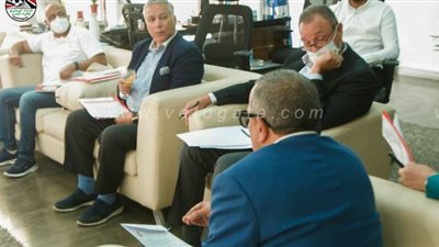 الأهلي يوافق علي تطبيق بند الـ٨ سنوات على المنصب واختيار النائب بالانتخاب