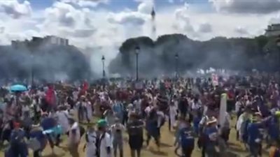 احتجاجات لأطباء فرنسا للمطالبة برفع أجورهم | فيديو 