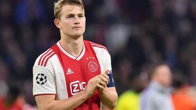 حقيقة عرض الـ120 مليون يورو من ريال مدريد لضم دي ليخت