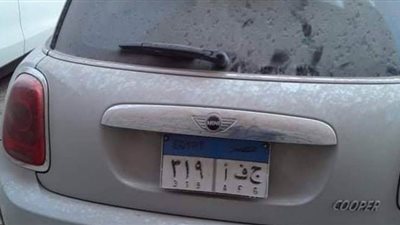 عرض سيارات BMW Z4 وميني كوبر في مزاد | صور