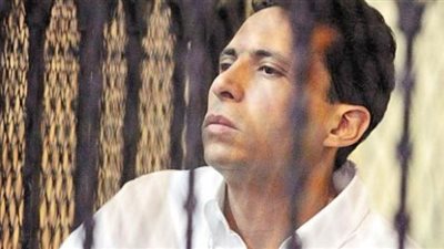 ممثل النيابة ردا على دفاع محسن السكري للمحكمة: نطالب باستمرار حبس المتهم