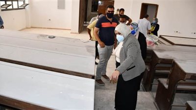 ماجدة هجرس: جار الانتهاء من إنشاء المبنى التعليمي الثالث لتجارة قناة السويس