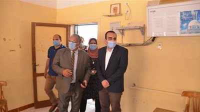 نائب محافظ الإسماعيلية يتفقد لجان الثانوية استعدادا لبدء الامتحانات | صور