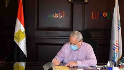 محافظ الأقصر يعتمد تنسيق القبول بالتعليم الثانوي العام والتجاري والفني