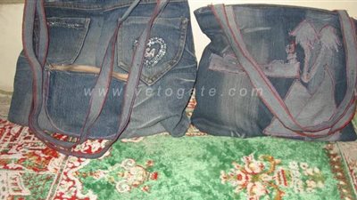 إعادة تدوير الجينز.. مهنة ورزق الغلابة بقنا في زمن كورونا  | صور