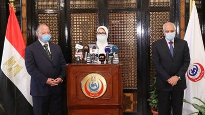وزيرة الصحة تجتمع بمحافظي القاهرة والجيزة لمتابعة مستجدات فيروس كورونا.. واجتماعات يومية مع المحافظات الأكثر إصابة عبر الفيديو كونفرانس | صور