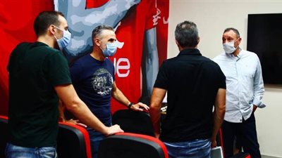الأهلي يطبق بروتوكول بايرن ميونخ ضد كورونا قبل العودة للتدريبات