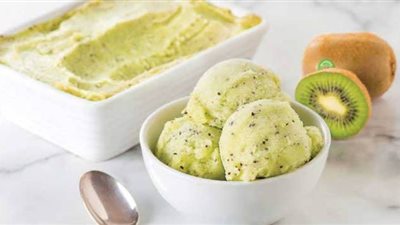 طريقة عمل آيس كريم كيوى من الشيف عظيمة