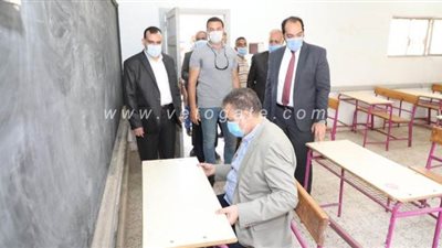قبل انطلاق ماراثون الثانوية العامة.. محافظ المنوفية يتفقد لجان الامتحانات | صور